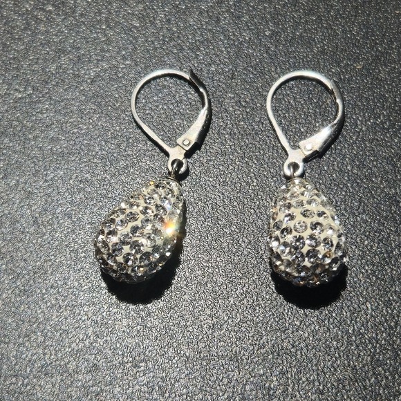 The Unbranded Brand Jewelry - Vintage 925 Sterling‎ Silver Leverback Earrings - Made With Swarovski Crystal